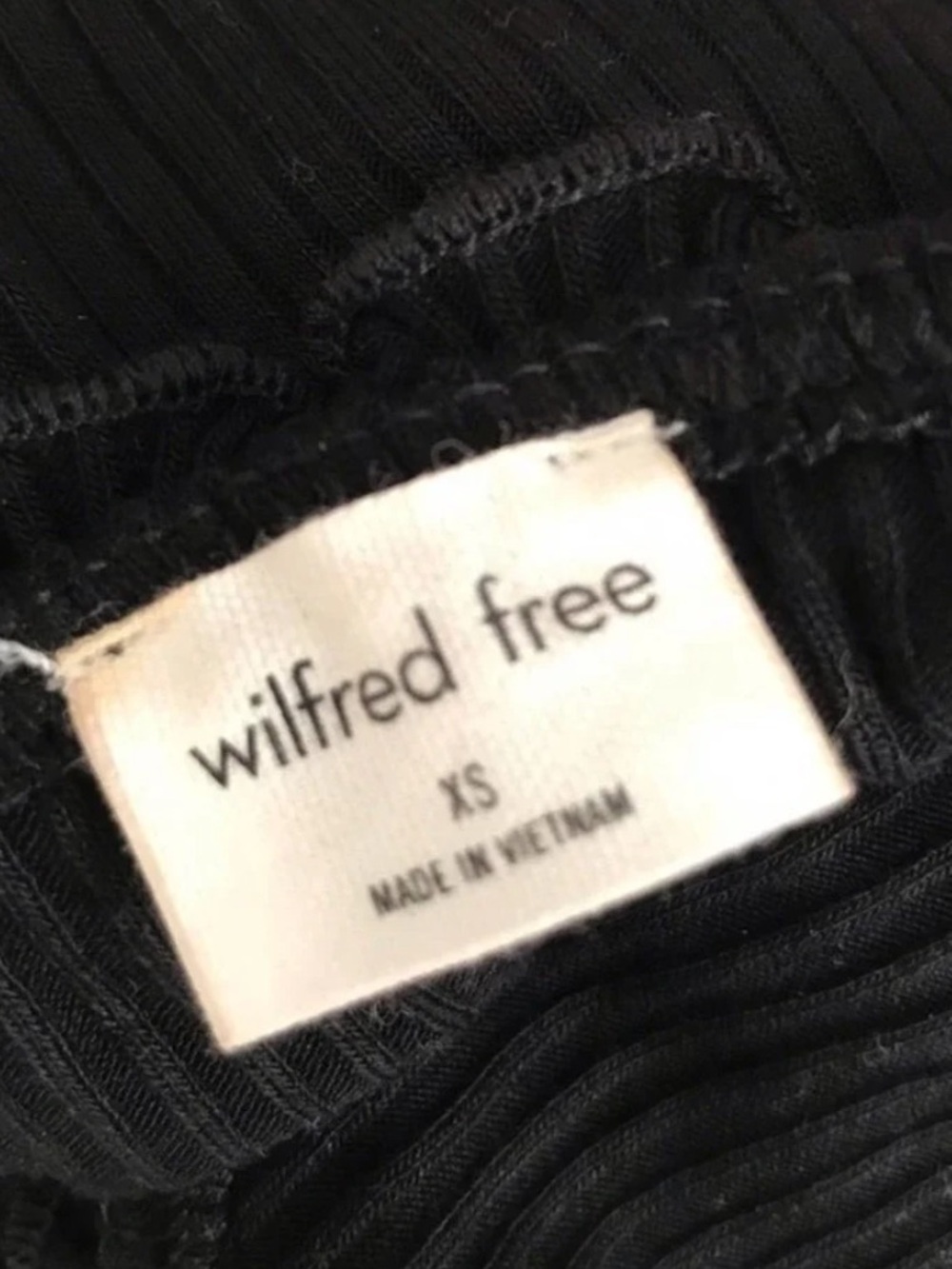 Wilfred Free Aritzia Classic Black Ribbed Midi Dress with Ruffle Straps - Picture 4 of 4